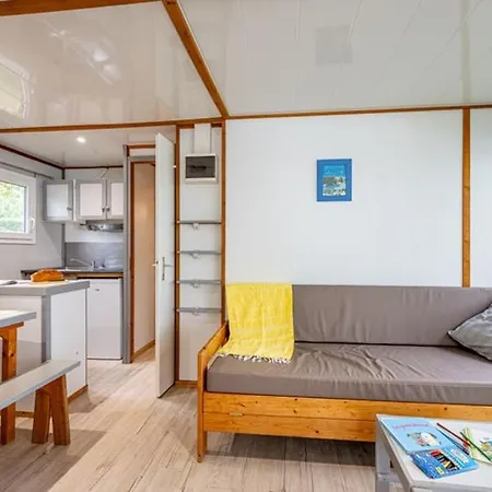 Cosy 6 Pers Avec Terrasse Et Salon De Jardin - Api-1-52-633 * Badefols-sur-Dordogne