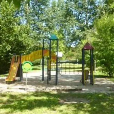 Cosy 6 Pers Avec Terrasse Et Salon De Jardin - Api-1-52-633