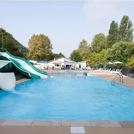 Cosy 6 Pers Avec Terrasse Et Salon De Jardin - Api-1-52-633 * Badefols-sur-Dordogne